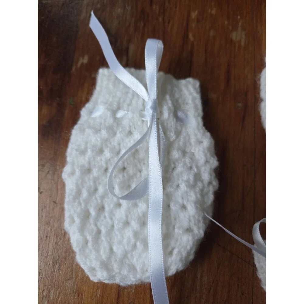 Lot Of Handmade Hand Knit Baby Booties,  Mittens & Hat Unisex White Blue NEW
